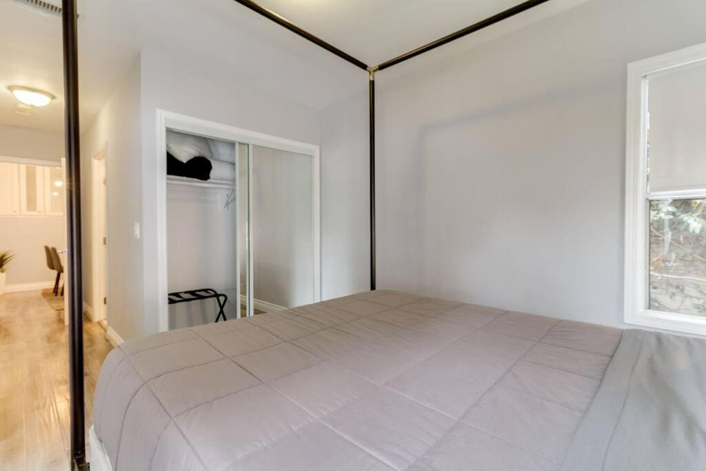 Picfair Village Modern Glam House Los Ángeles